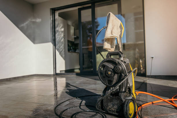 Best Pool Deck Cleaning  in Lewistown, MT